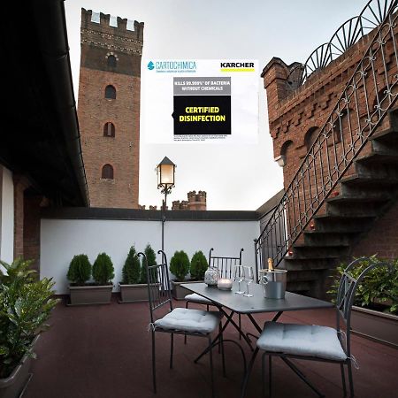 Castello Medici Del Vascello Apartment Asti Bagian luar foto