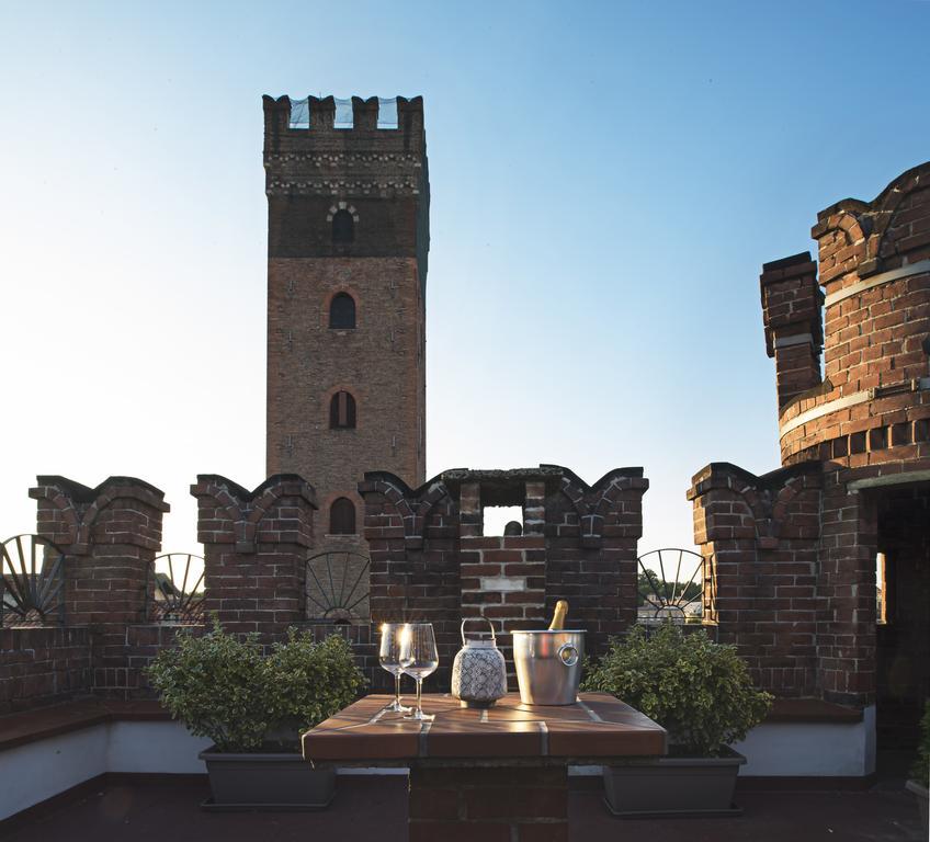 Castello Medici Del Vascello Apartment Asti Bagian luar foto